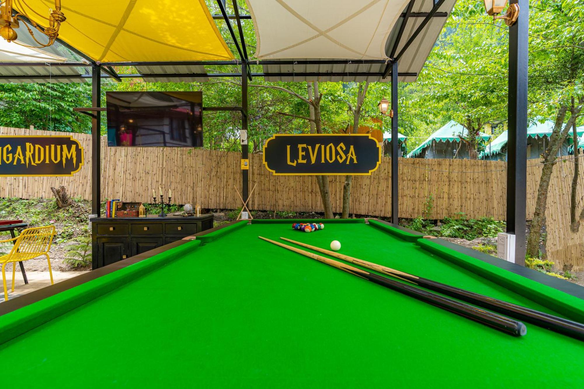 Whoopers Boutique Kasol Hostel Luaran gambar