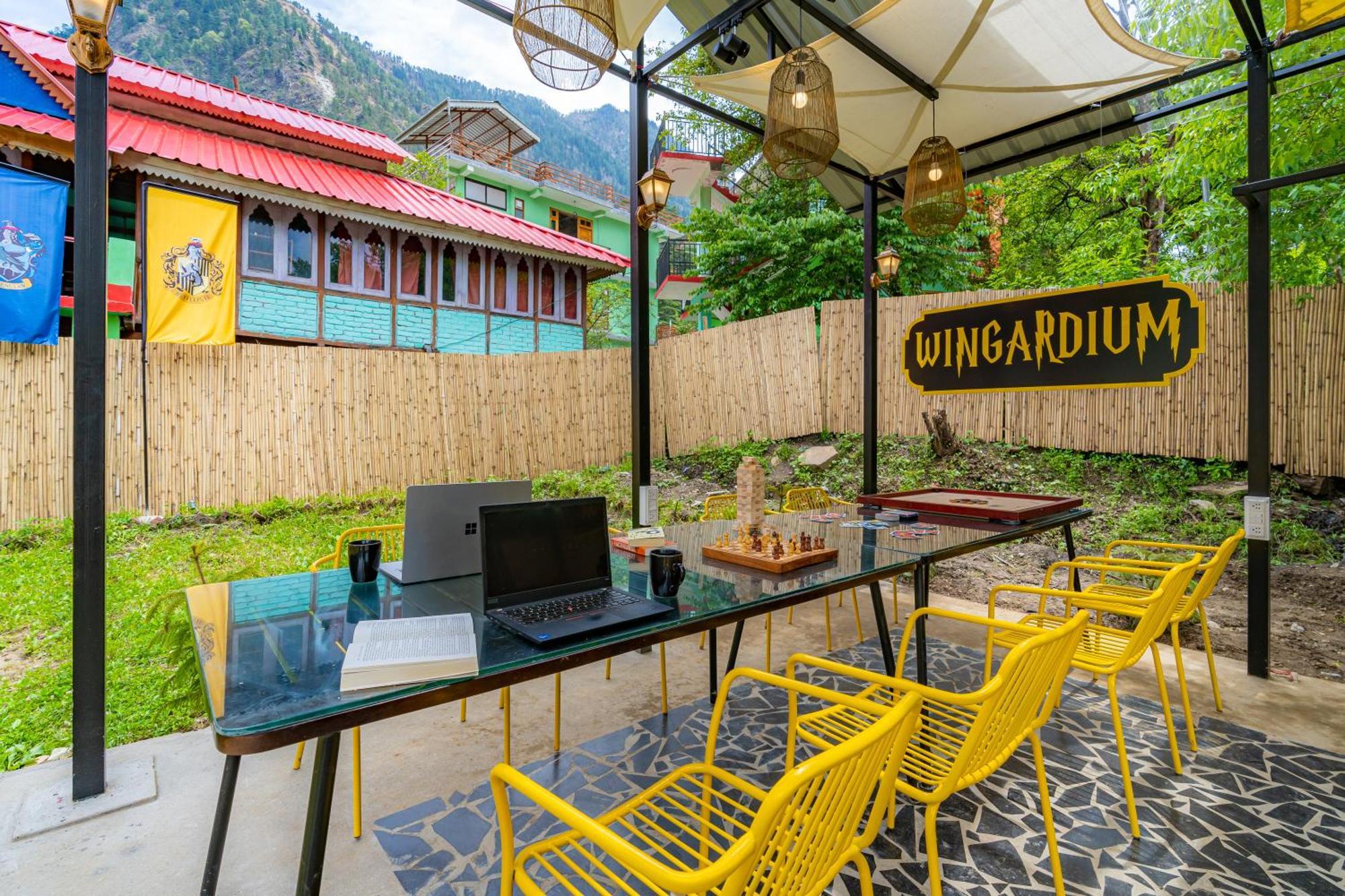 Whoopers Boutique Kasol Hostel Luaran gambar