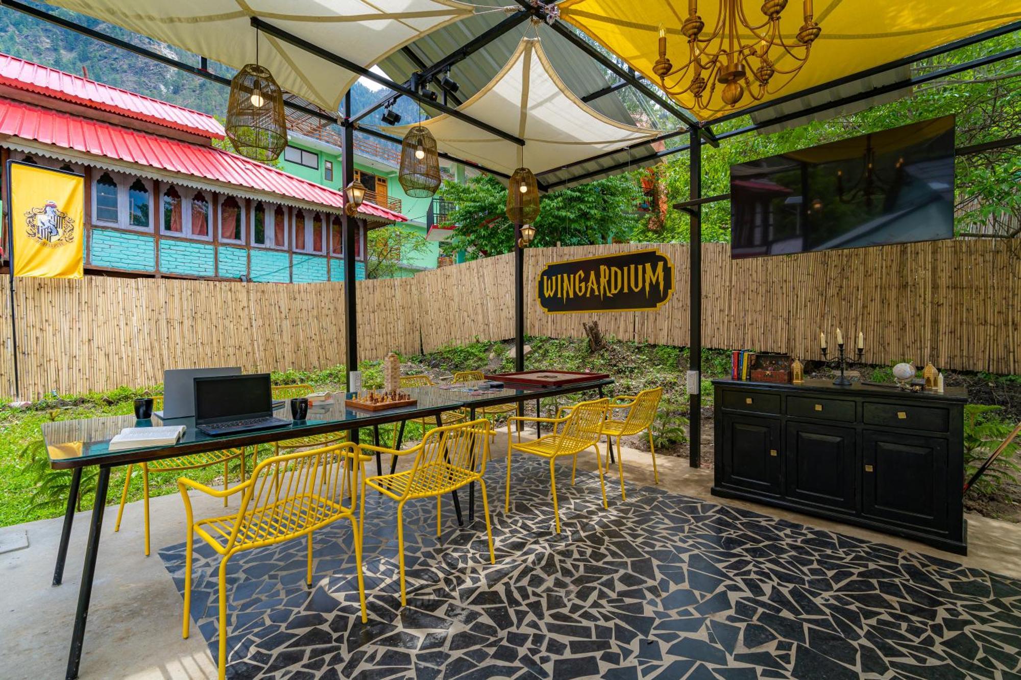 Whoopers Boutique Kasol Hostel Luaran gambar