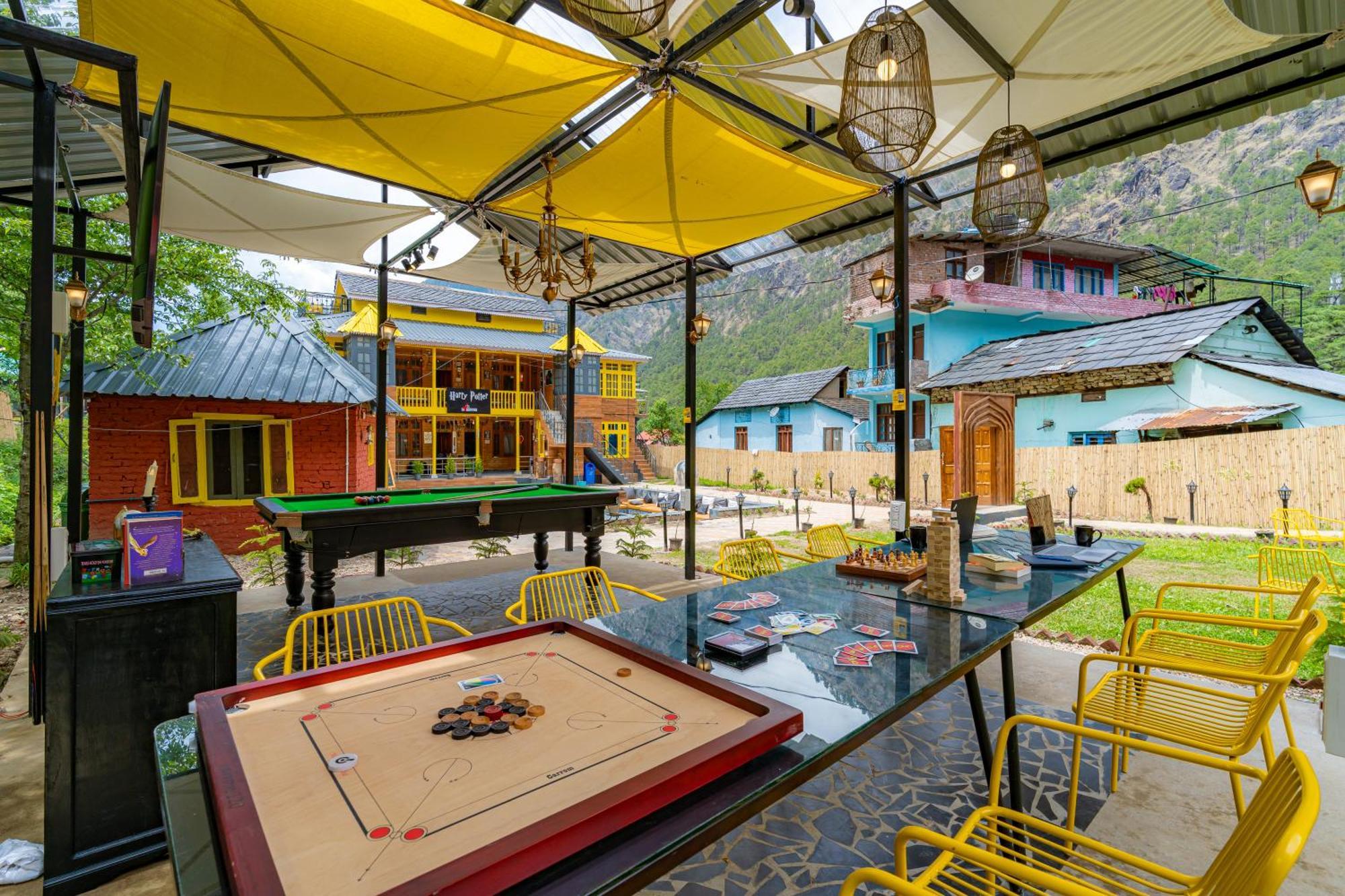 Whoopers Boutique Kasol Hostel Luaran gambar